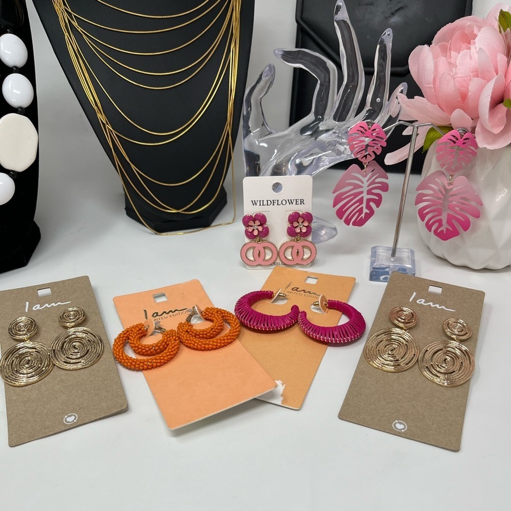 Earrings bundle NWT
